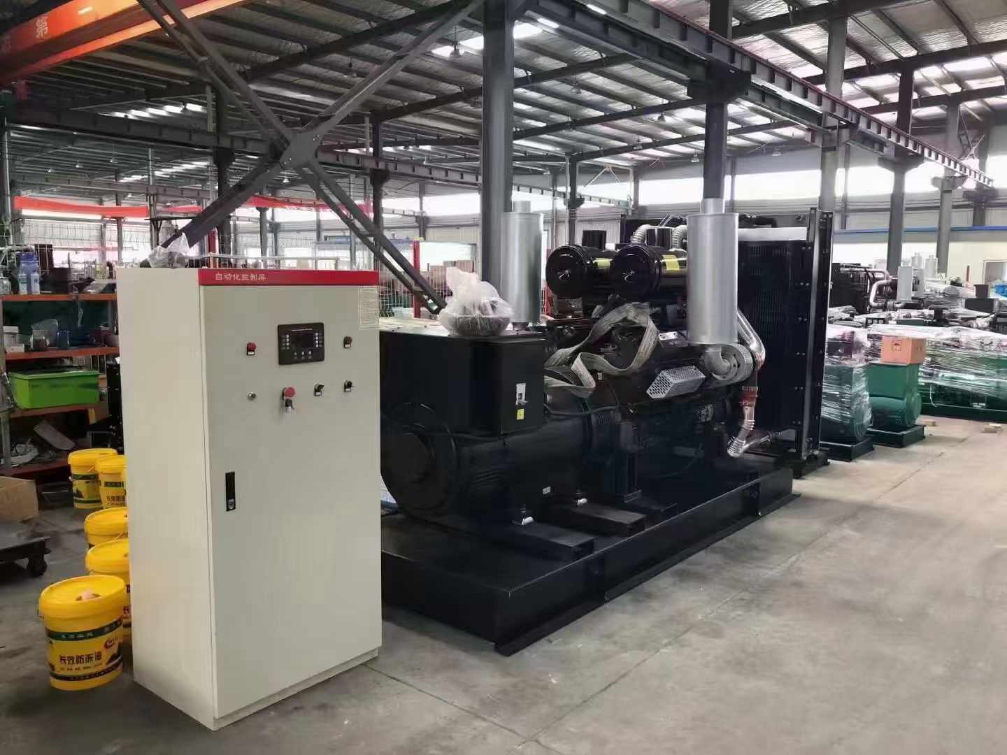 利川柴油发电机运行时的噪音和振动水平如何?